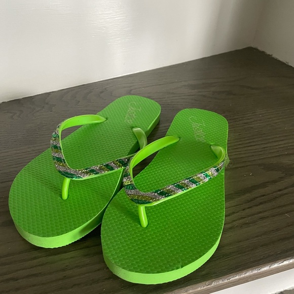 💚Flip Flops 💚 - Picture 3 of 5